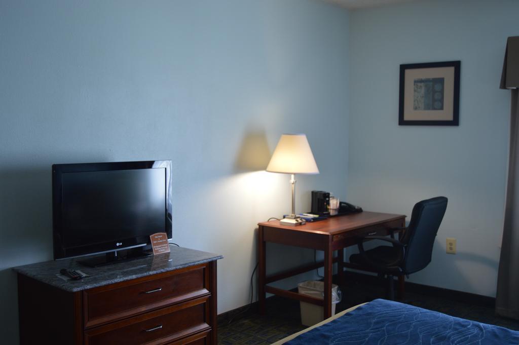 Comfort Inn & Suites Cincinnati Habitación foto